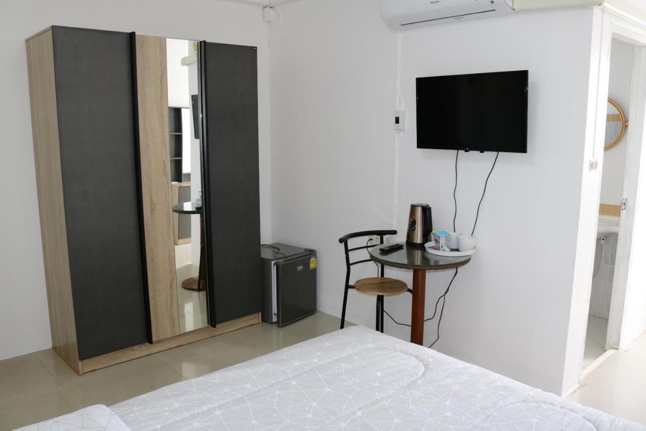 Cafe Nana Hotel Nong Prue Exterior foto