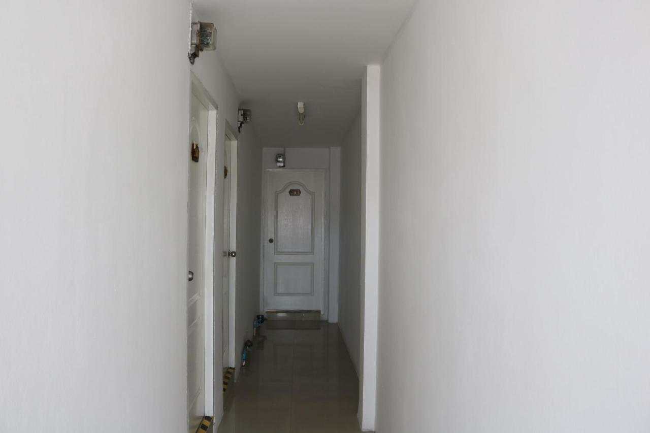 Cafe Nana Hotel Nong Prue Exterior foto